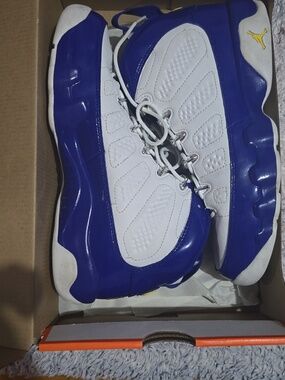 Jordan 9 Kobe -Size 7Y/8.5